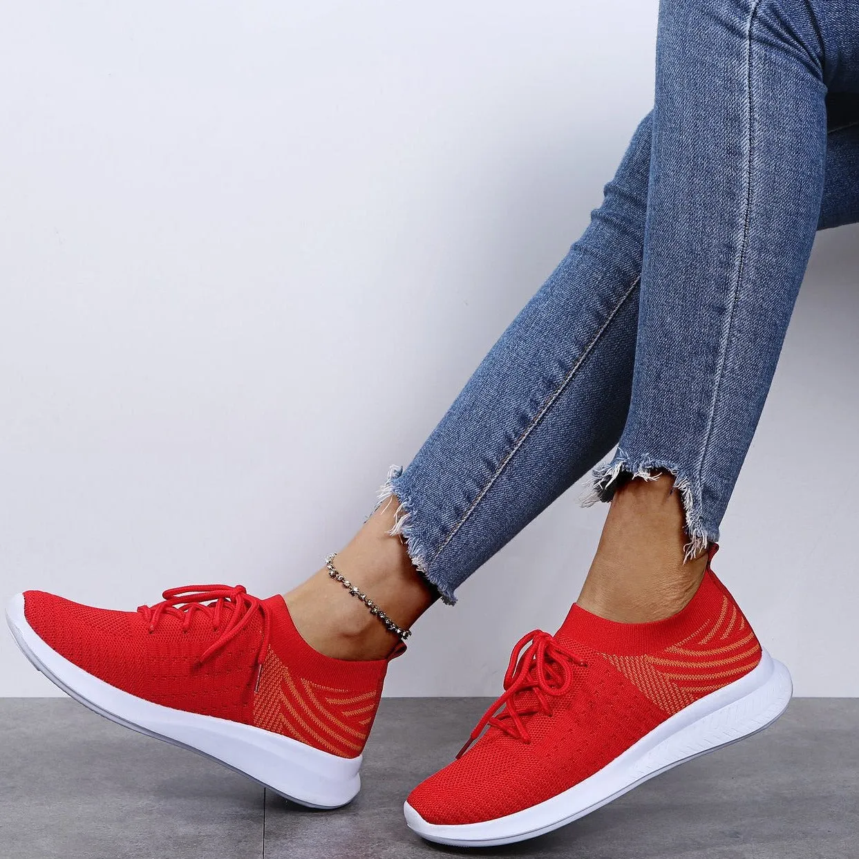 TRENDY WOMEN'S SHOES WITH ORTHOPEDIC FOOTBED Boots That Feel Like Sneakers