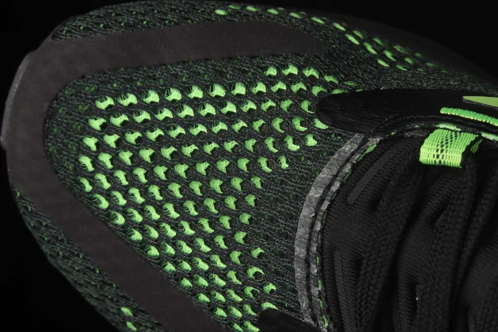 adidasMens 4DFWD Pulse - Core Black /Signal Green Legos Adidas Shoe