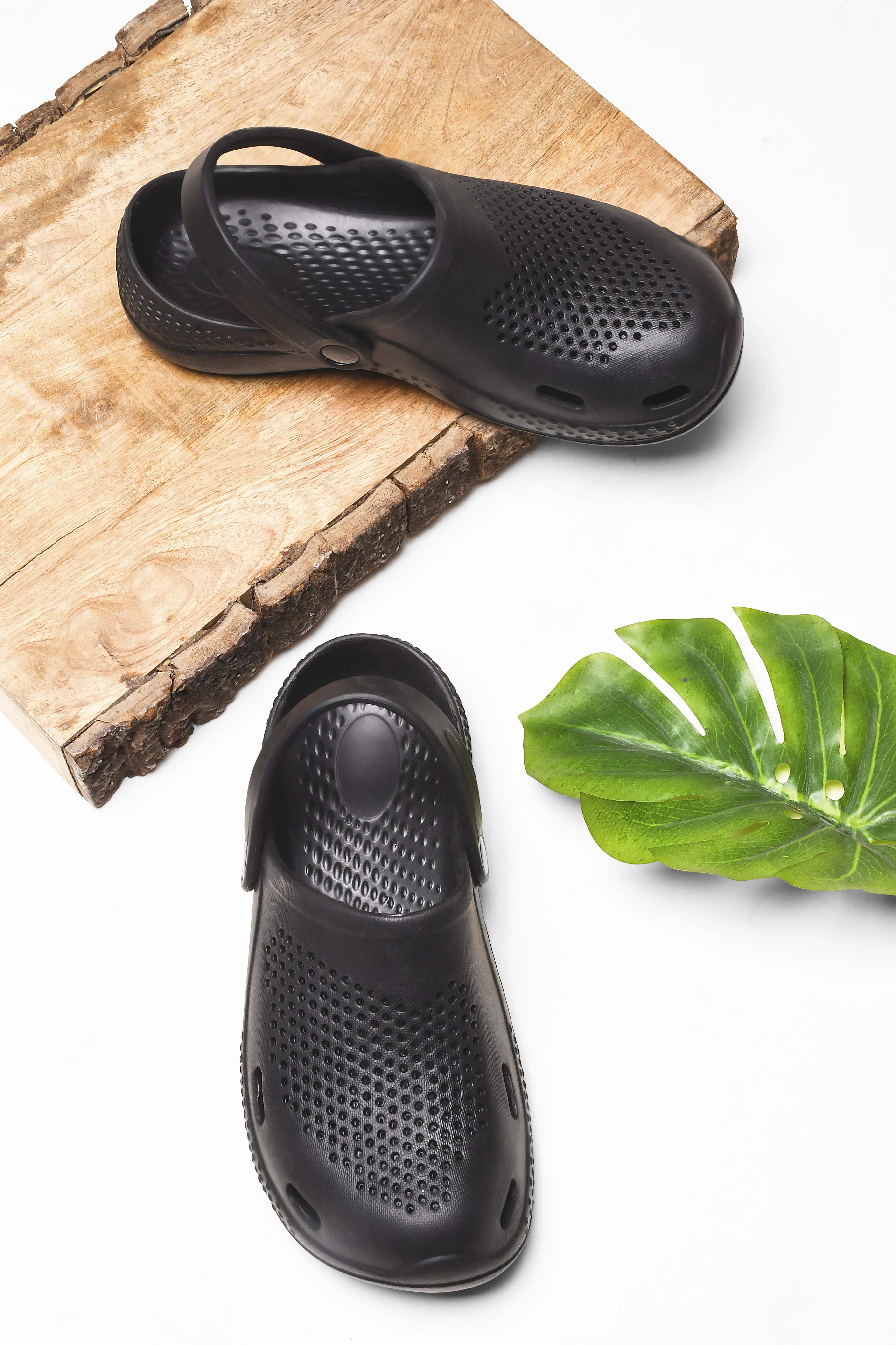 Bersache Extra Soft Classic Casual with Back Strap Regular wear with Ultra Soft & Flexibility Technology Flip-Flop for Men's/ boy,s - 6011 (Black) Hibiscus Ballet Slippers