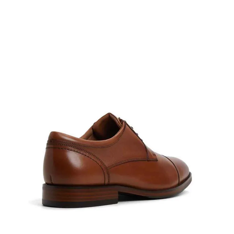 Gold Flat Shoes Wriggle Lace Ups - Cognac