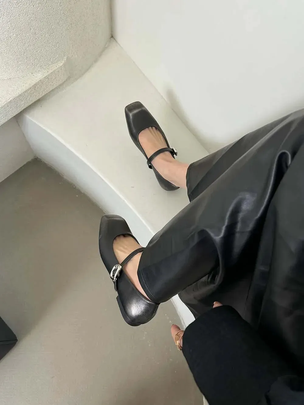 binfenxie  -  Fashion Women Flats Loafers Black Beige Brown Belt Buckle Casual Mules Size 35-39 Fashion Dress Loafers Party Pumps Shoes Woman Princetown Loafers